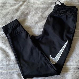 Nike Boys’ large Dri-Fit sweatpants